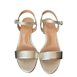 Naturalizer Bristol Block Heel Sandals in Champagne